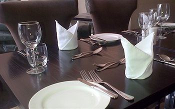 Quo Vadis Hotel Abuja Bagian luar foto